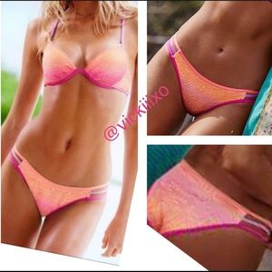 Victoria’s Secret The Fabulous swim set